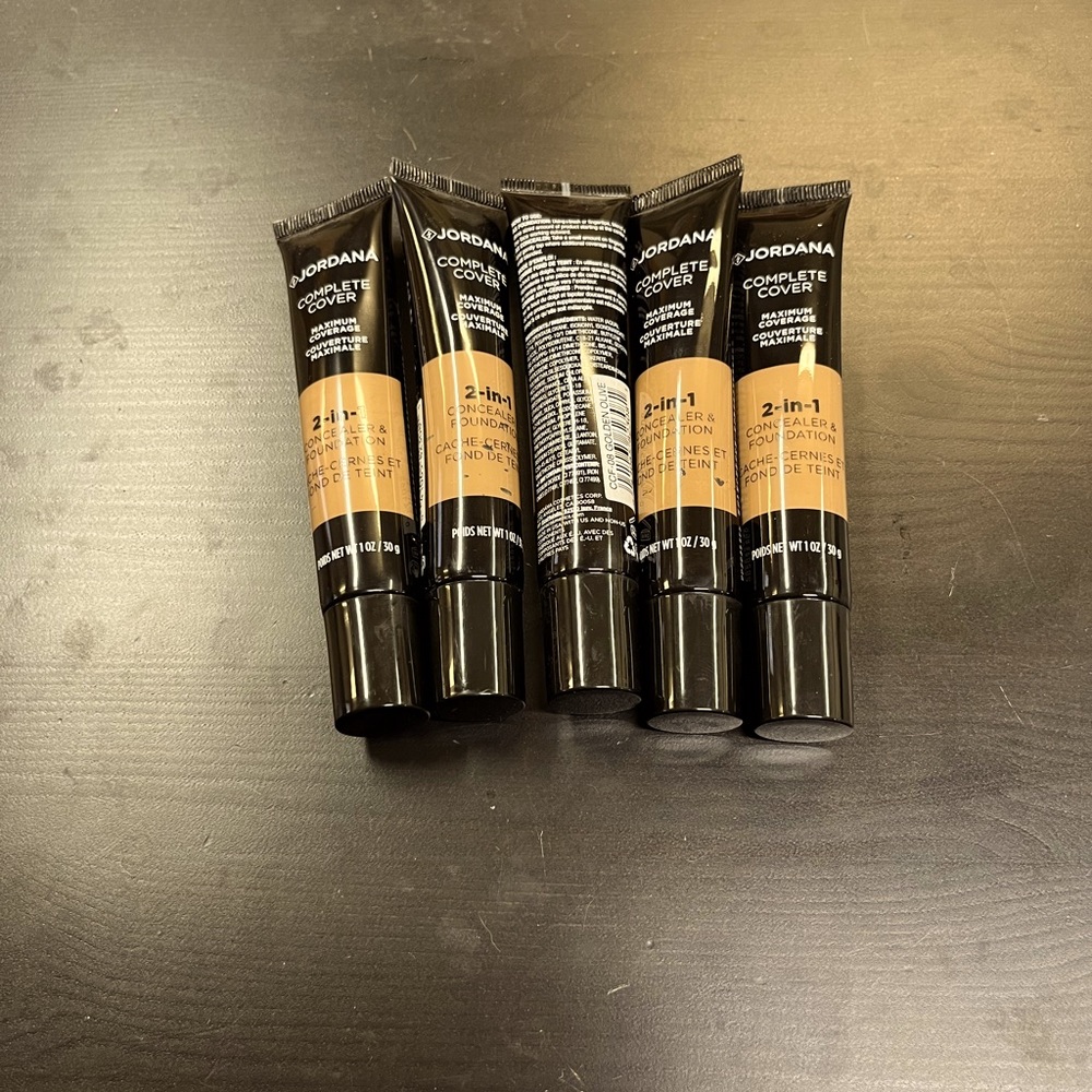 jordana 2-in-1 concealer and foundation in the shade golden olive